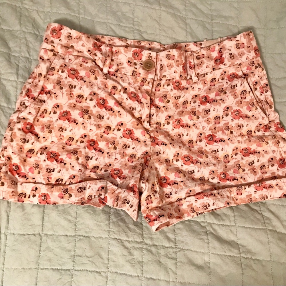 LOFT pink floral 🌸 printed shorts size 4